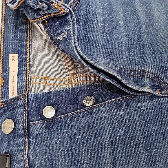 Levi's Wedgie Straight Jeans size 29 - Picture 4 of 12